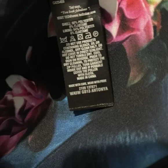 Ted Baker 'Antonya' Fuchsia Floral Midi Dress Size 3 US 8 - Picture 9 of 10